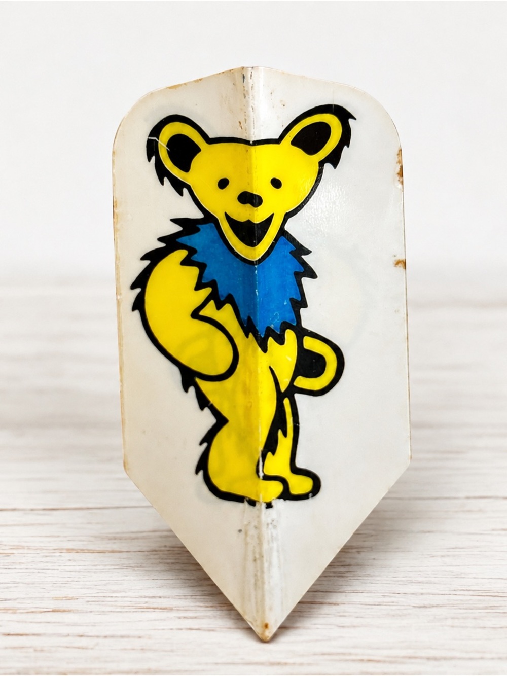 Vintage 1987 Grateful Dead Dancing Bear GDM Dart Flight Single Yellow Blue